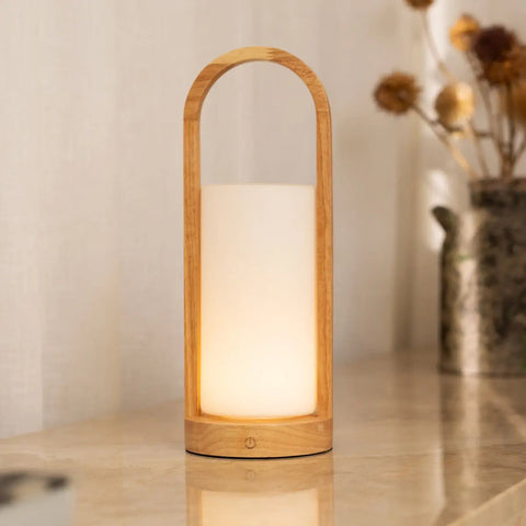 Lampe de table en bois rechargeable Evie marron clair – Intensité variable et sans fil