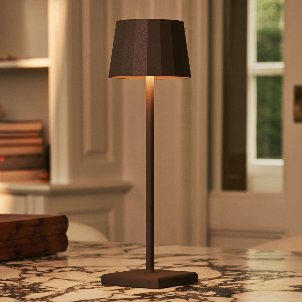 Wouter Mocha Brown Lampe de table rechargeable