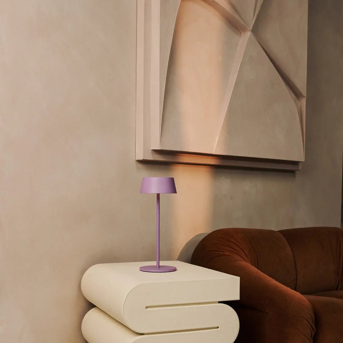 Hugo Violet Lila Lampe de table rechargeable - lampe élégante, dimmable et sans fil