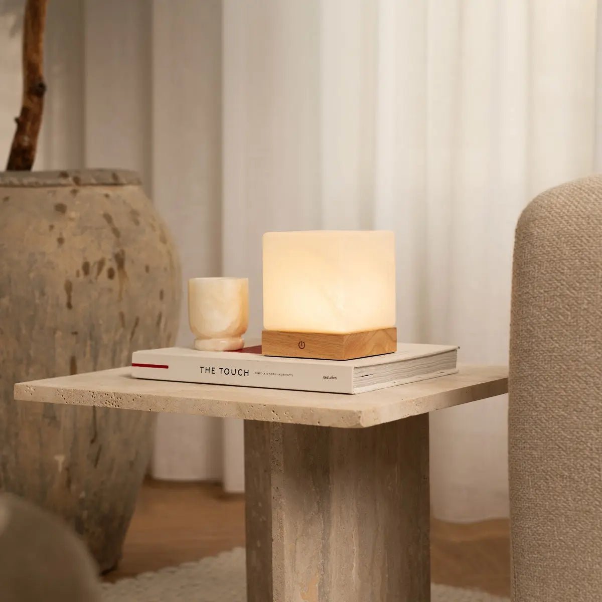 Lampe en bois sans fil brun clair avec verre congelé - batterie rechargeable, dimmable, 100 heures