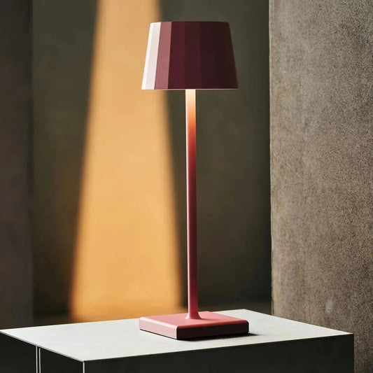 Wouter Flamingo Pink Rechargeable Table Lampe - Charge sans fil, Dimmable, durée de vie de la batterie de 120 heures