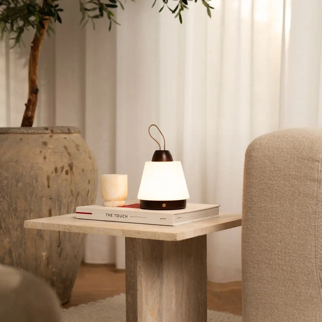 Lampe rechargeable "Liv" marron foncé – Bracelet en cuir, 3 modes d'éclairage, sans fil
