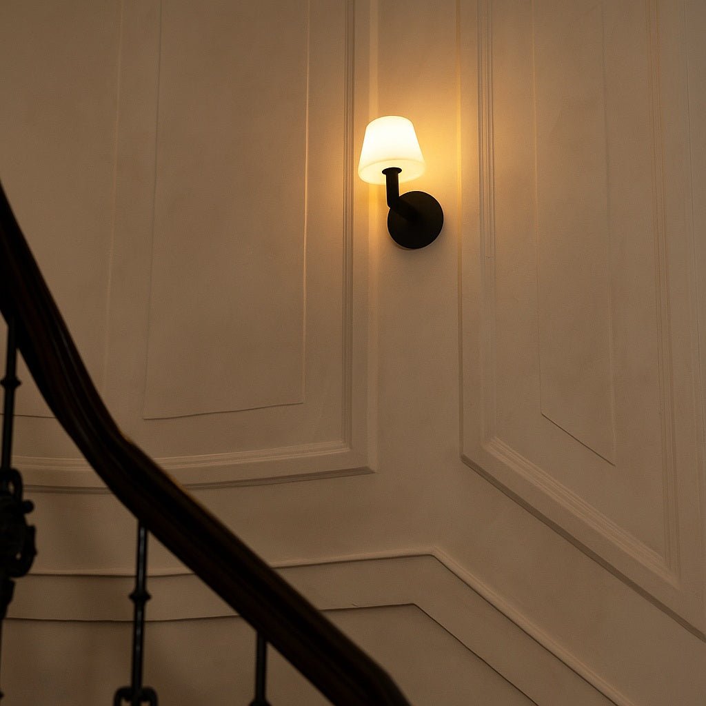 Lampe murale rechargeable en bois noir Ted | Éclairage sans fil et dimmable