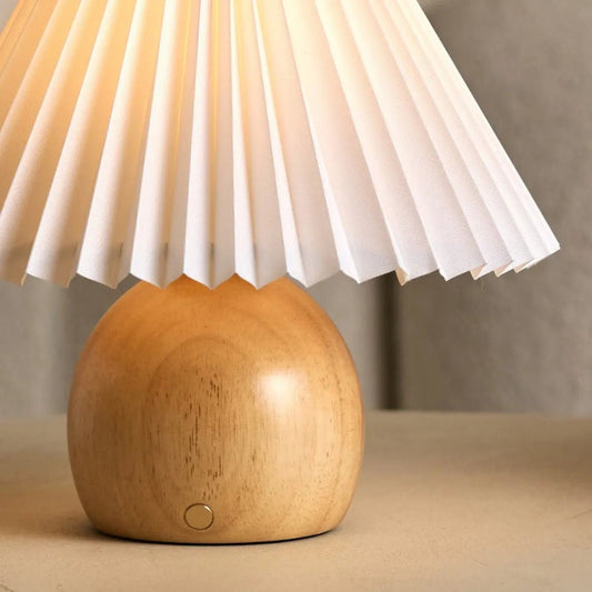 Nathalie Lampe rechargeable moderne et rétro marron clair à intensité variable, bois et papier, bel abat-jour en papier