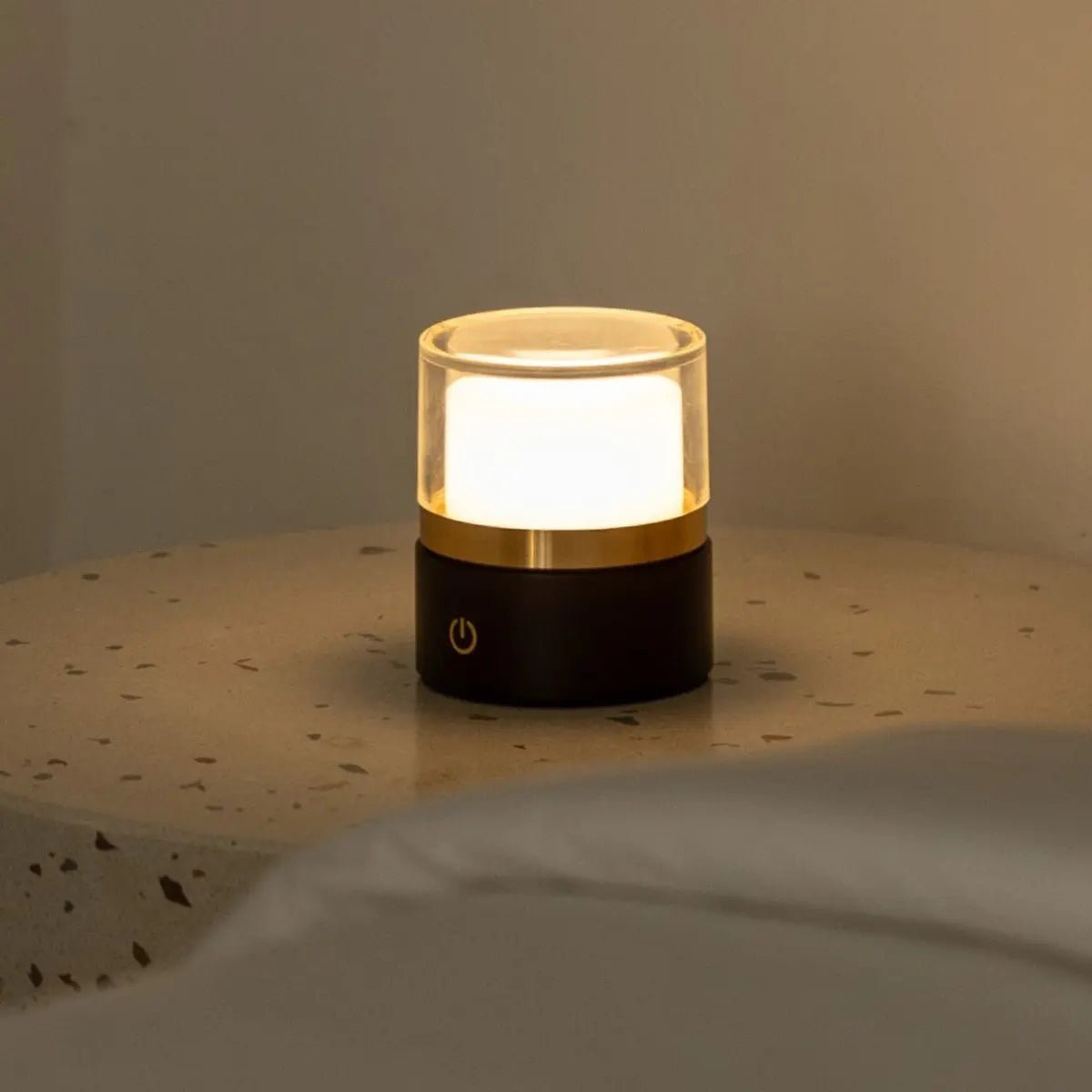 Lampe rechargeable compacte sans fil Leo Marron foncé – Bois naturel, lumière à intensité variable