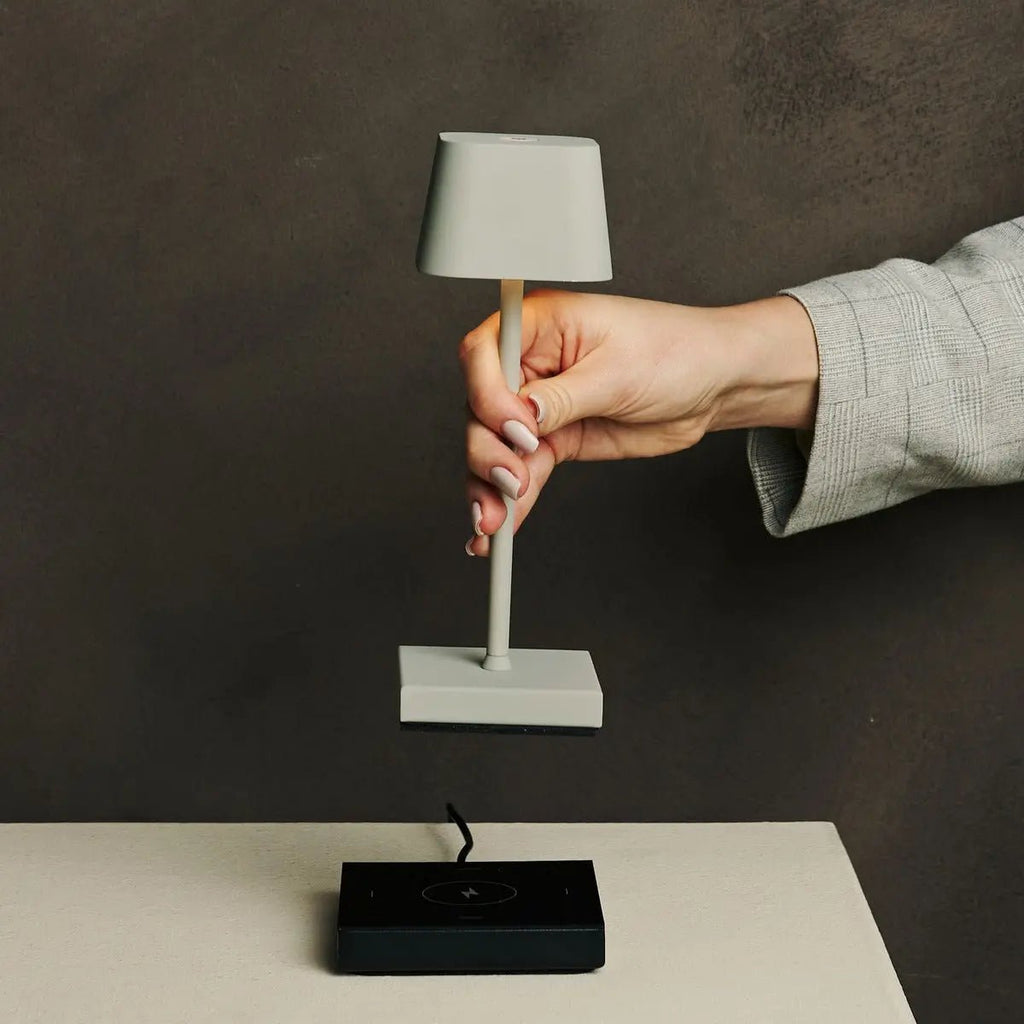 Sarphati Mini Shadow Grey Grey Cordless Table Lamp Perfection pour l'industrie hôtelière - Rechargeable sans fil via...