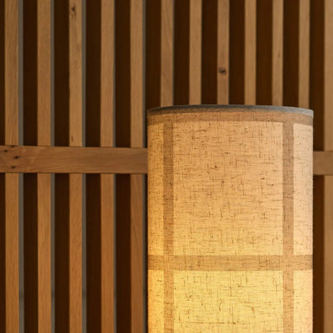 Lampe de table Sakura marron foncé avec abat-jour en lin | Éclairage fait à la main et élégant