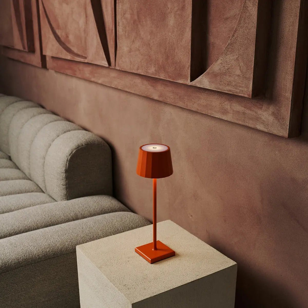 Wouter Orange Blossom Rechargeable Table Lampe - Charge sans fil, Dimmable, durée de vie de la batterie de 120 heures