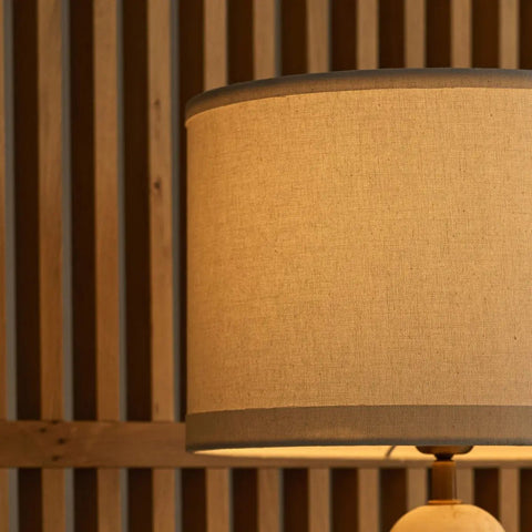 Lampe Charlotte en marbre avec abat-jour en coton – Éclairage élégant pour votre maison