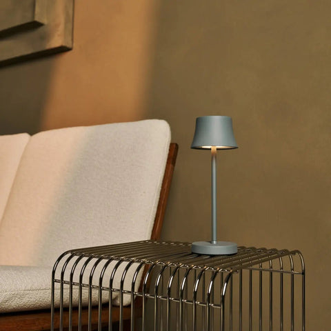 Combi set professionnel - 8 x de pijp mini souris gris gris lampes de table rechargeable et 1 x station de charge sans fil avec Qi-Technology - parfait pour les restaurants, l'hospitalité et les hôtels