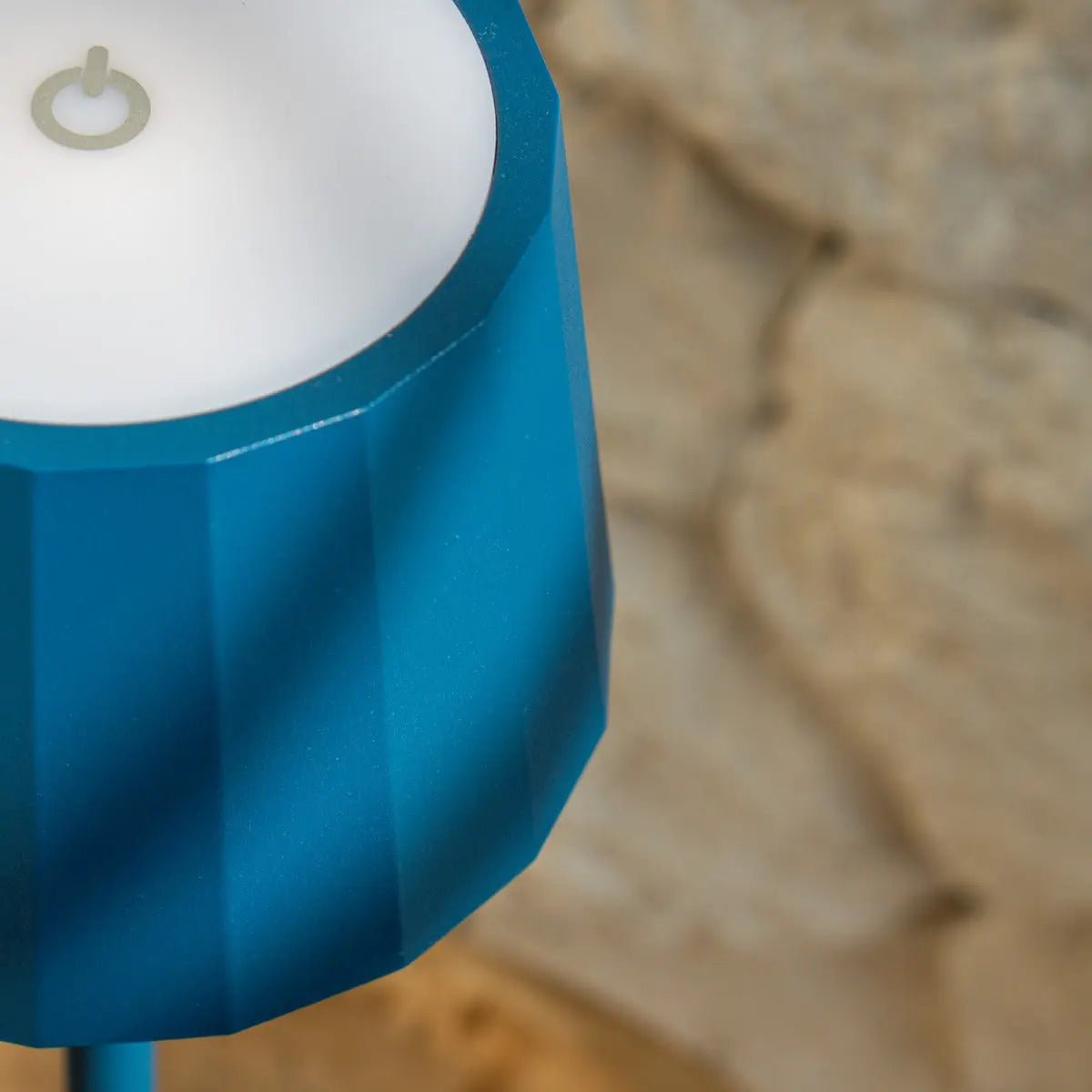 Wouter Delftware Blue Rechargeable Table Lampe - Charge sans fil, Dimmable, durée de vie de la batterie de 120 heures