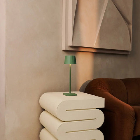 Wouter Sage Green Rechargeable Table Lampe - Charge sans fil, Dimmable, durée de vie de la batterie de 120 heures