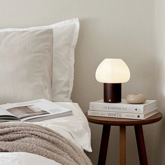Lampe en bois Fynn marron foncé – Lumière rechargeable et à intensité variable