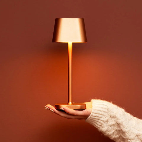 Lampe de table rechargeable en cuivre Ava | Élégant, sans fil et à intensité variable