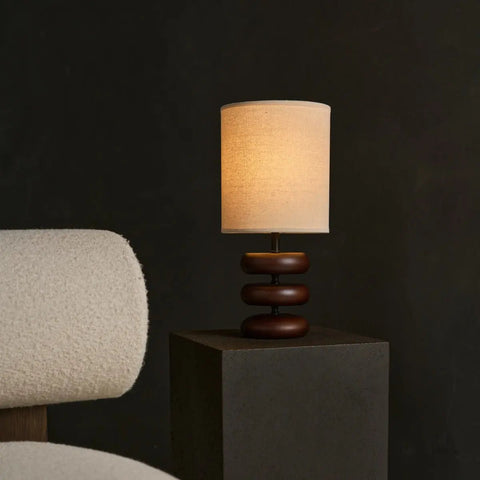 Lampe de table en bois brun foncé Lara avec nuance de lin à crème - Éclairage de la maison rustique