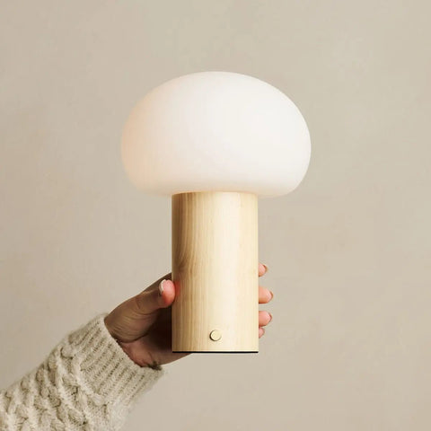 Lampe de table en bois marron clair avec verre et batterie rechargeable | Éclairage dimmable et polyvalent