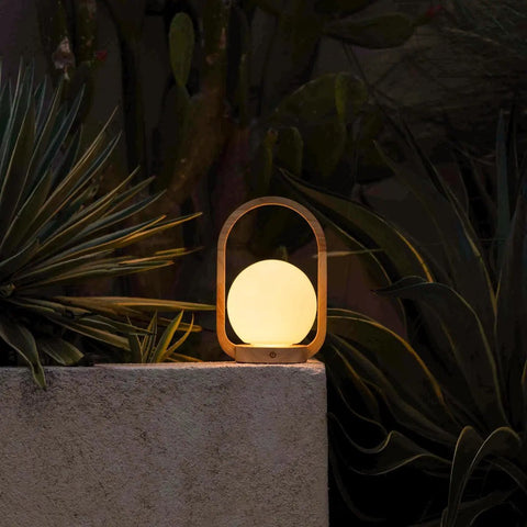 Lampe sans fil en bois marron clair Skye | Conception rechargeable et variable