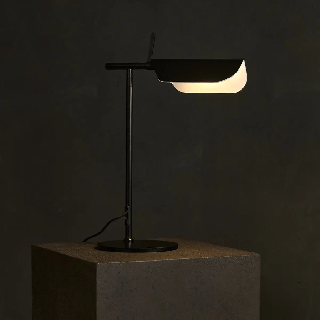 Lampe de Commode Marcello en Métal Noir – Design Scandinave Moderne