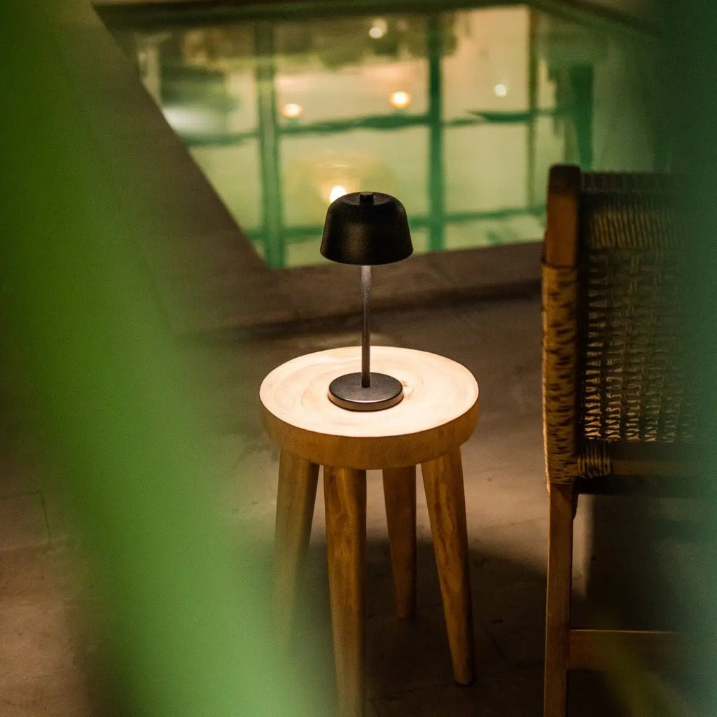 Lampe de table rechargeable noire Anton | Éclairage élégant et sans fil
