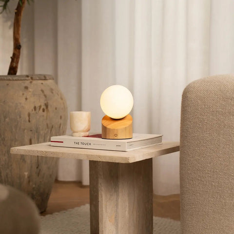 Lampe rechargeable élégante Morris – Conception sans fil, à intensité variable et respectueuse de l’environnement