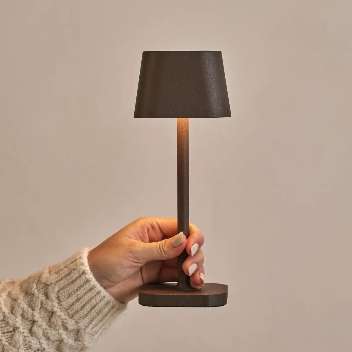Lampe de table rechargeable Ava Mocha Marron | Sans fil et à intensité variable