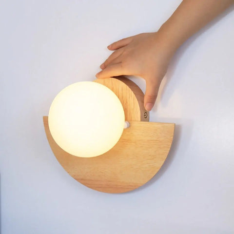 Applique murale sans fil Kane marron clair – Lampe rechargeable en bois et verre