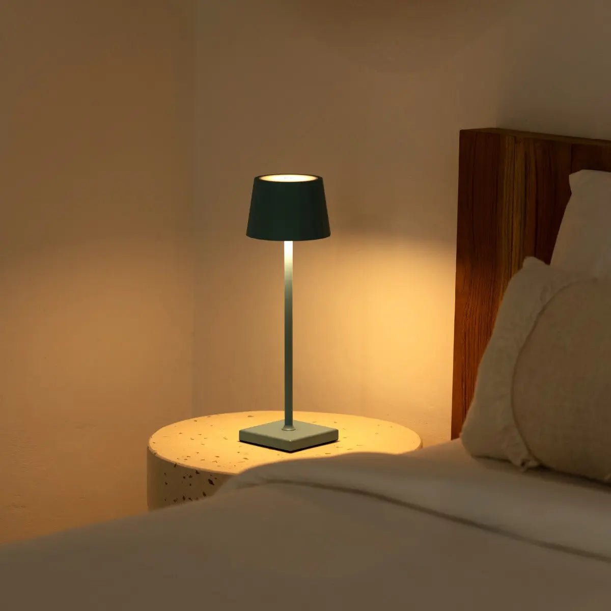 Lampe de table rechargeable bleue "William" Amsterdams | Intensité variable, batterie de 120 heures et USB-C