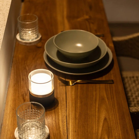Lampe rechargeable compacte sans fil Leo Marron foncé – Bois naturel, lumière à intensité variable