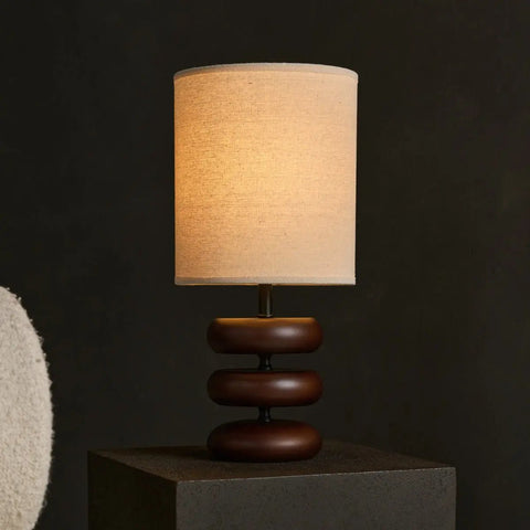 Lampe de table en bois brun foncé Lara avec nuance de lin à crème - Éclairage de la maison rustique